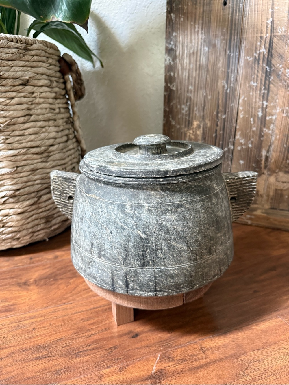 Kalchatti, Handcrafted Soapstone Cooking Vessel